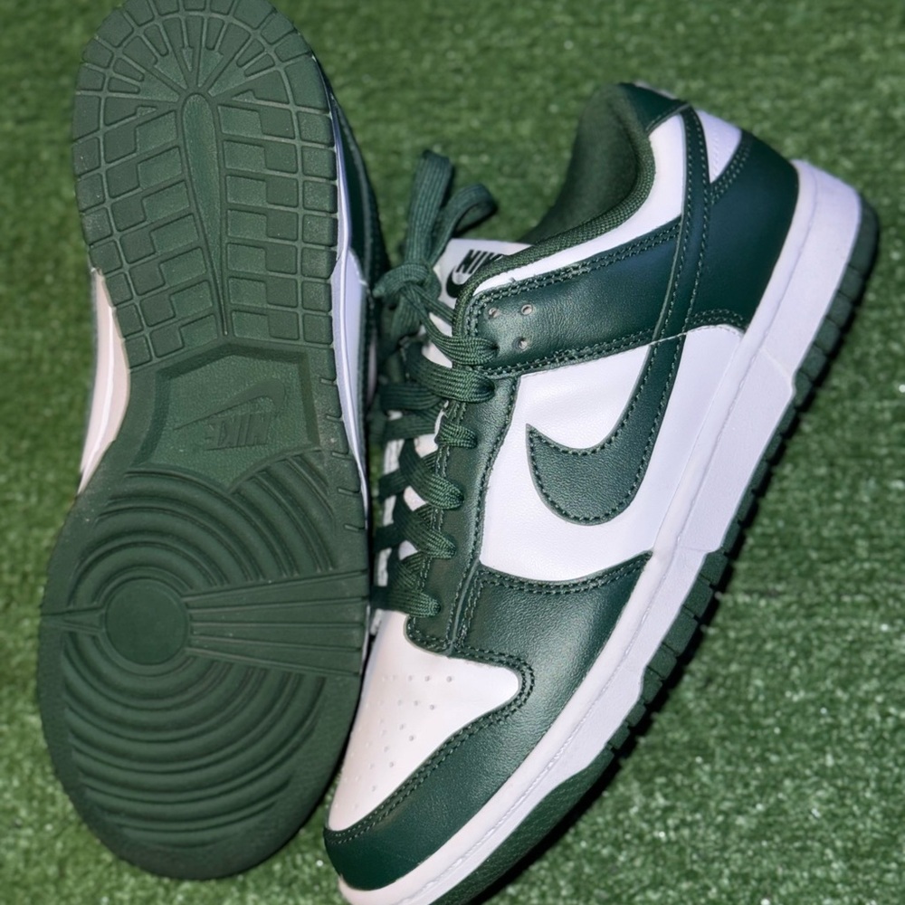 Nike Men's Forest Green and White Sneakers